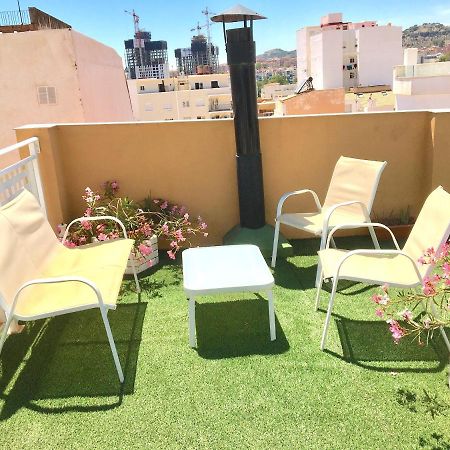 Room With Single Bed In Typical Townhouse With Rooftop Terrace Málaga Buitenkant foto