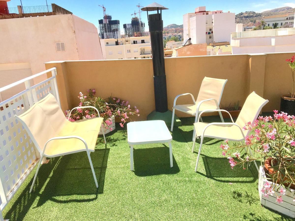 Room With Single Bed In Typical Townhouse With Rooftop Terrace Málaga Buitenkant foto